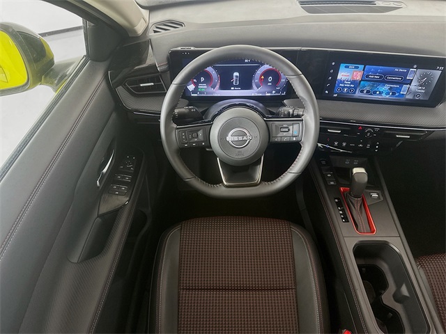 2025 Nissan Kicks SR photo 20