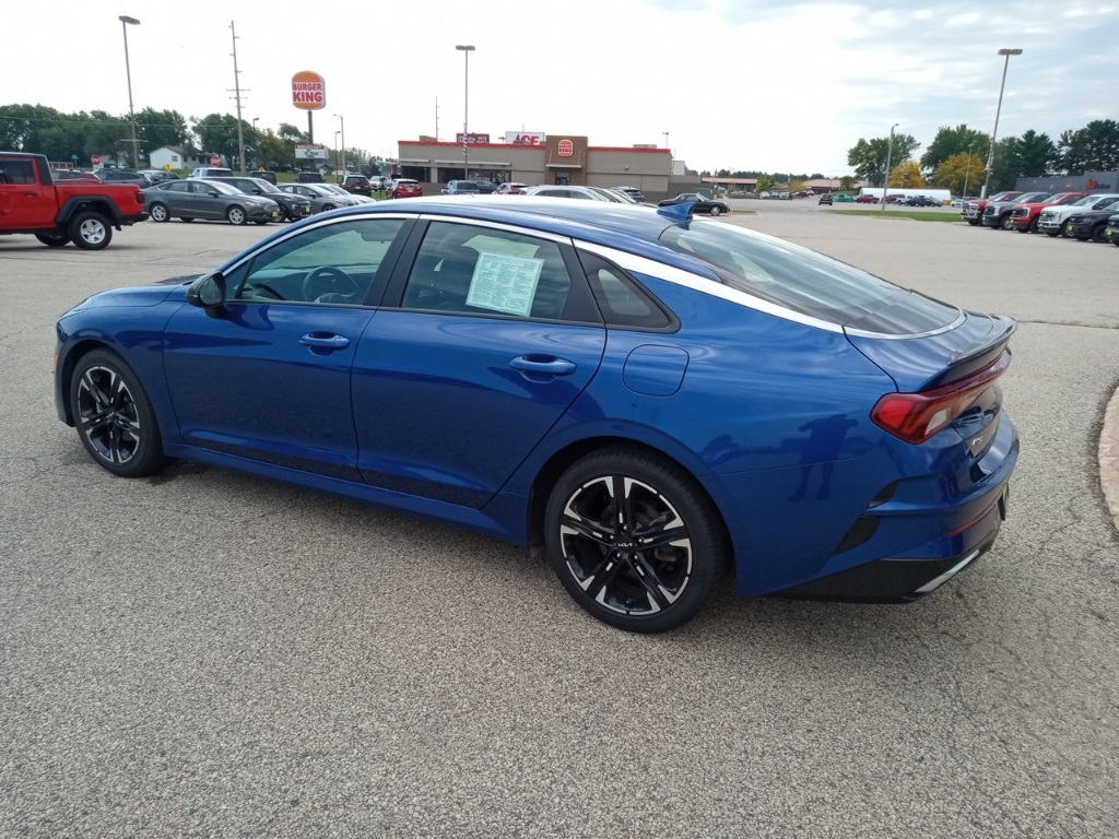 2022 Kia K5 GT-Line photo 10