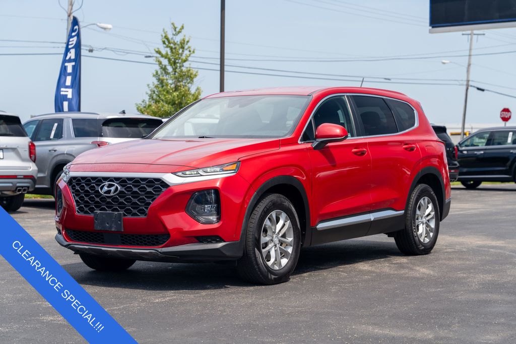2020 Hyundai Santa Fe SE photo 2