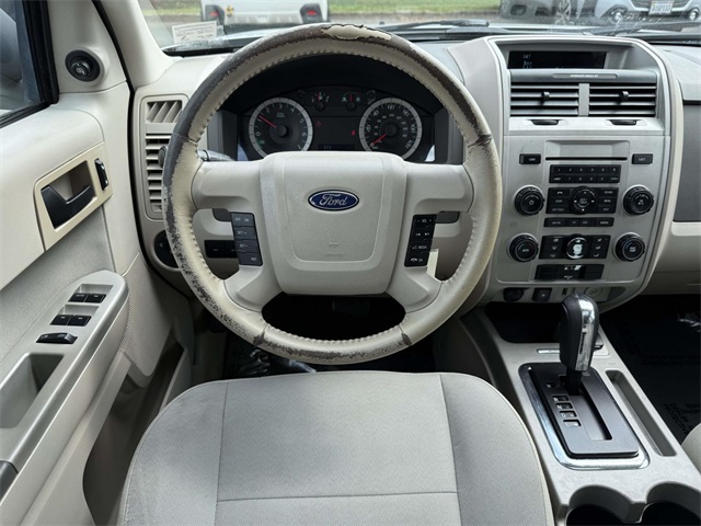 2010 Ford Escape Hybrid photo 16