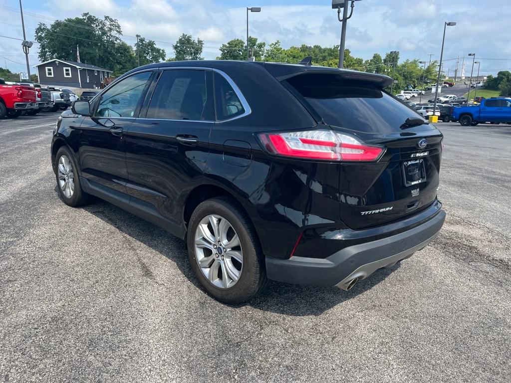 2022 Ford Edge Titanium photo 3