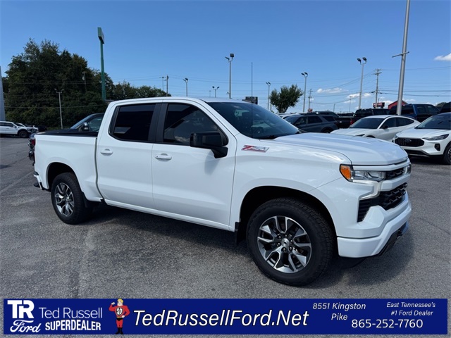 2024 Chevrolet Silverado 1500 RST photo 3