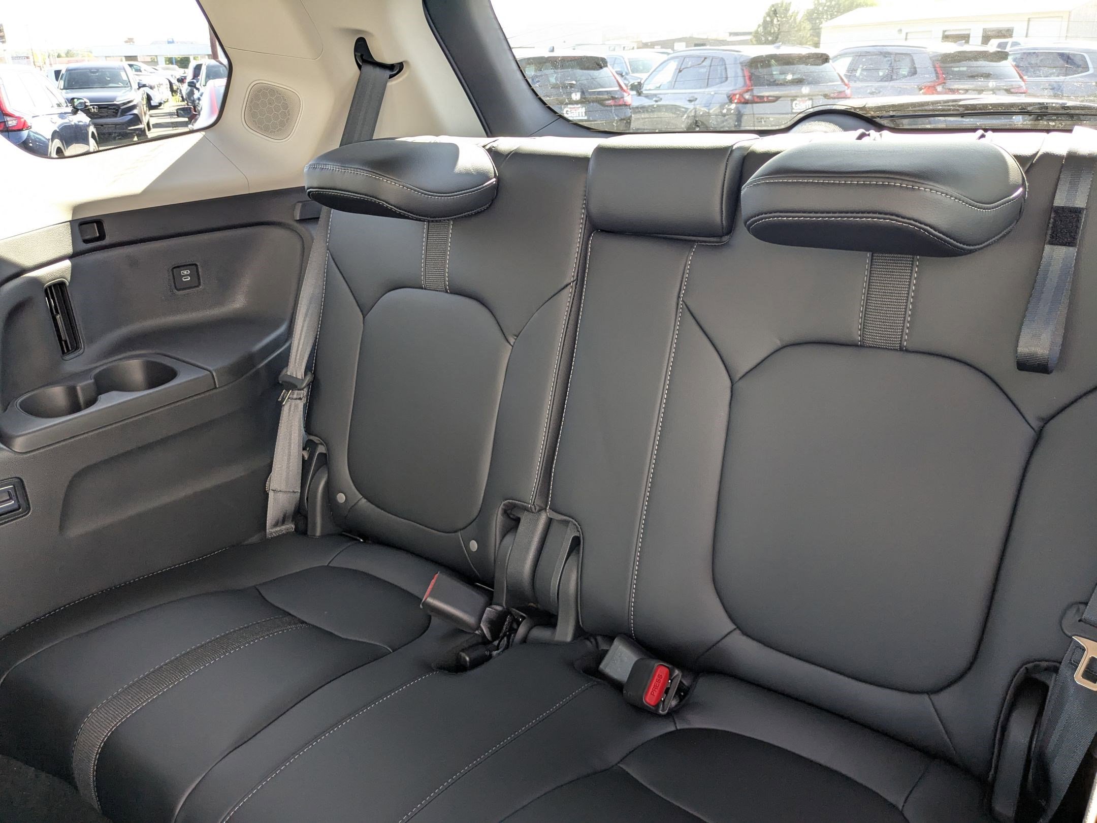 2025 Honda Pilot Touring photo 16