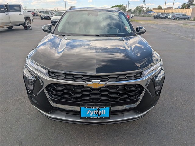2025 Chevrolet Trax LT photo 7