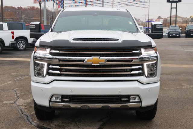 2023 Chevrolet Silverado 2500HD High Country photo 2