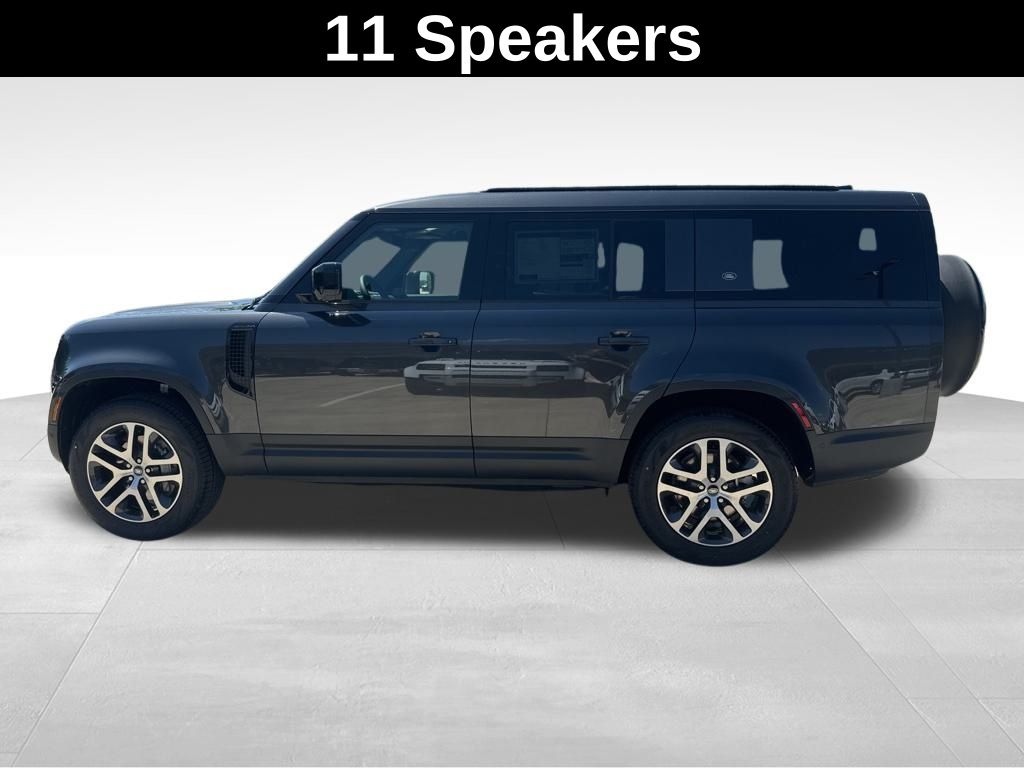 2024 Land Rover Defender 130 S photo 9