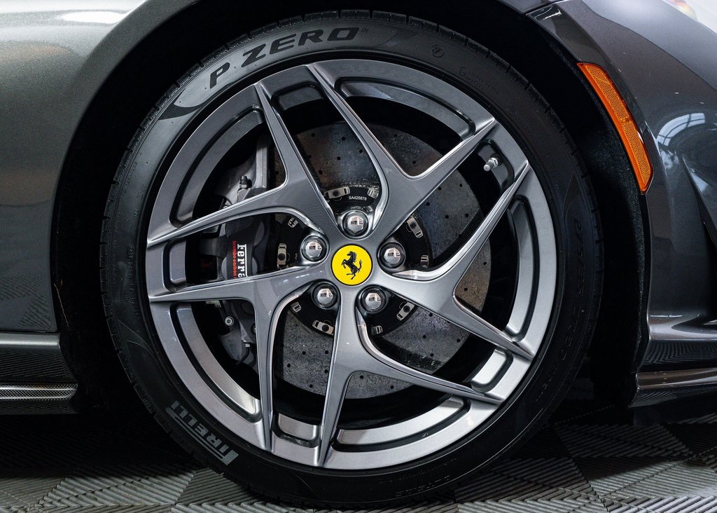 2020 Ferrari 812 Superfast Base photo 7