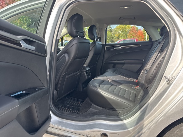 2014 Ford Fusion SE photo 7