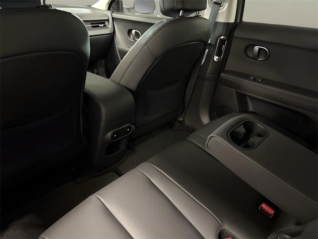 2025 Hyundai Ioniq 5 SEL photo 25