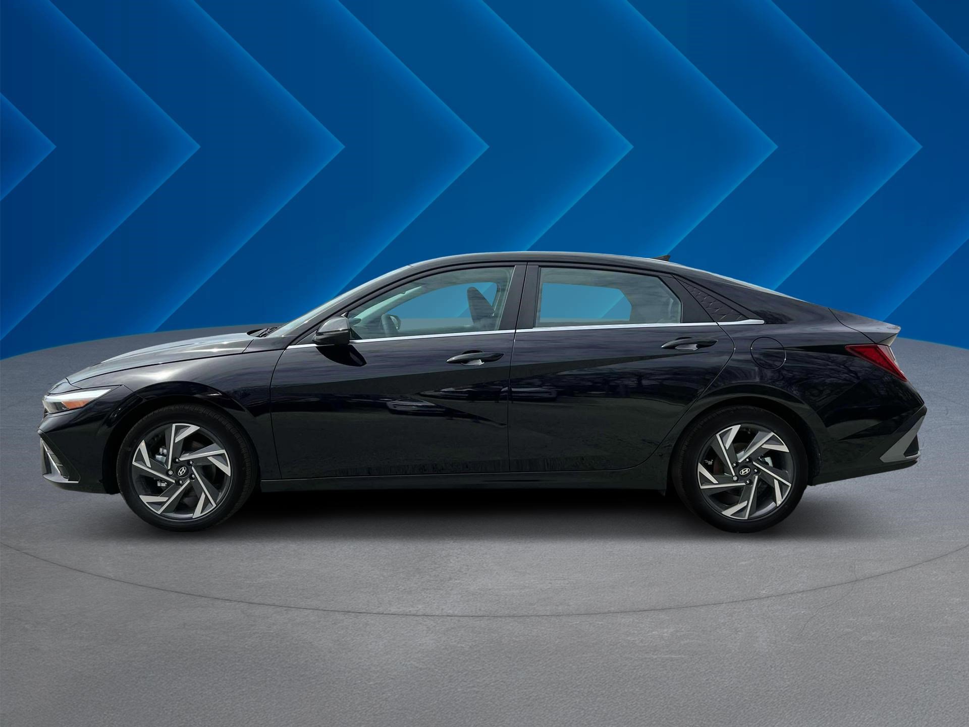 2025 Hyundai Elantra Hybrid Limited photo 3