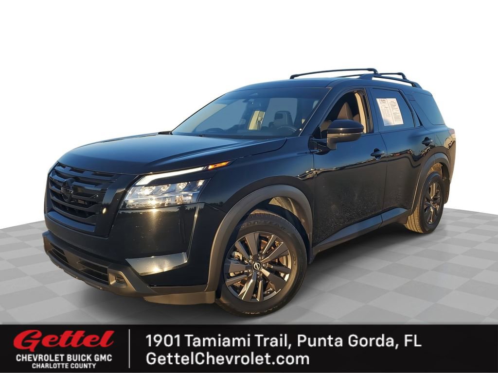 2022 Nissan Pathfinder SV