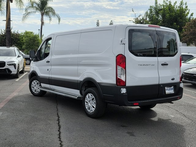 2024 Ford Transit photo 2