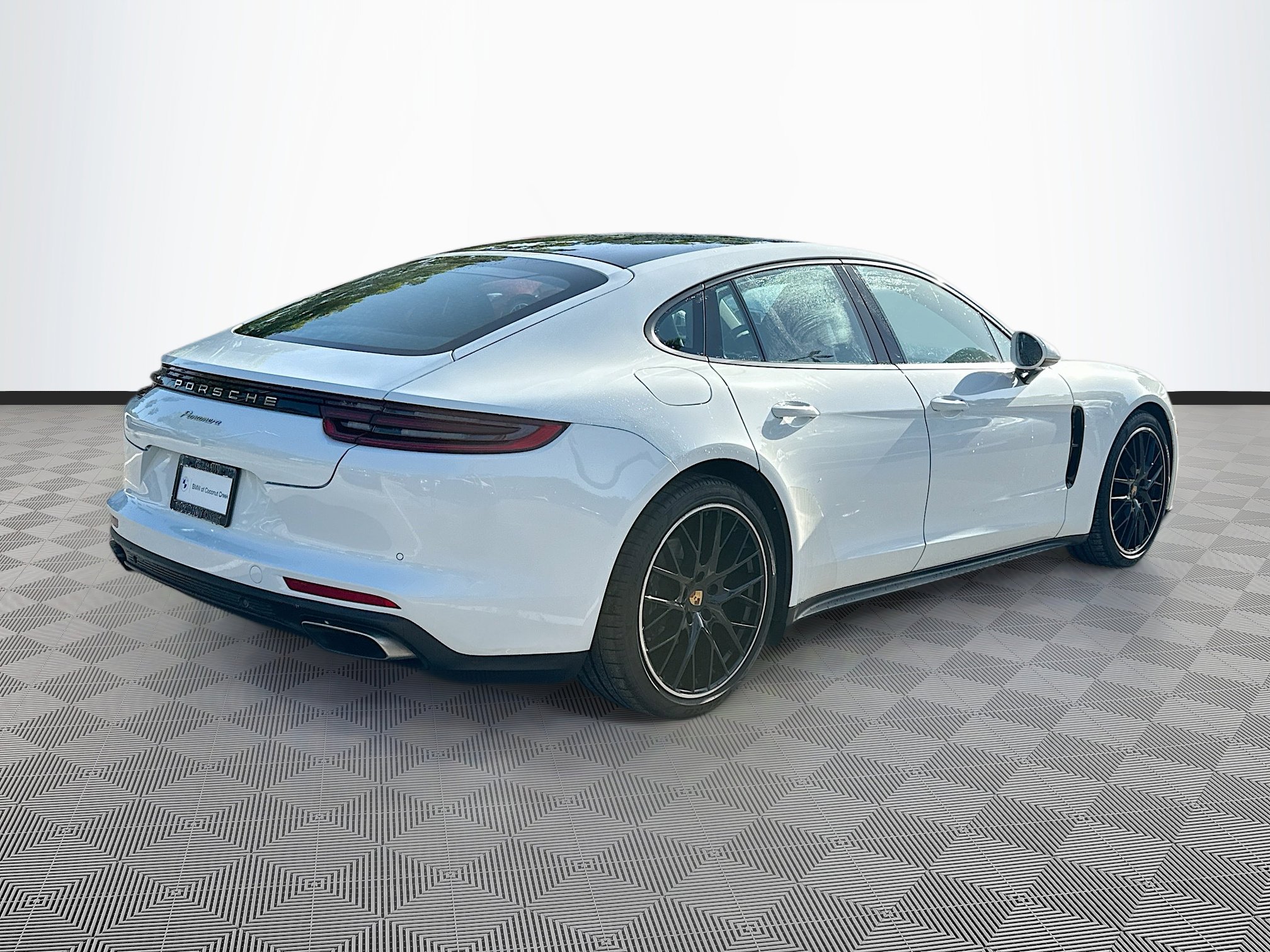 2020 Porsche Panamera 4 photo 7