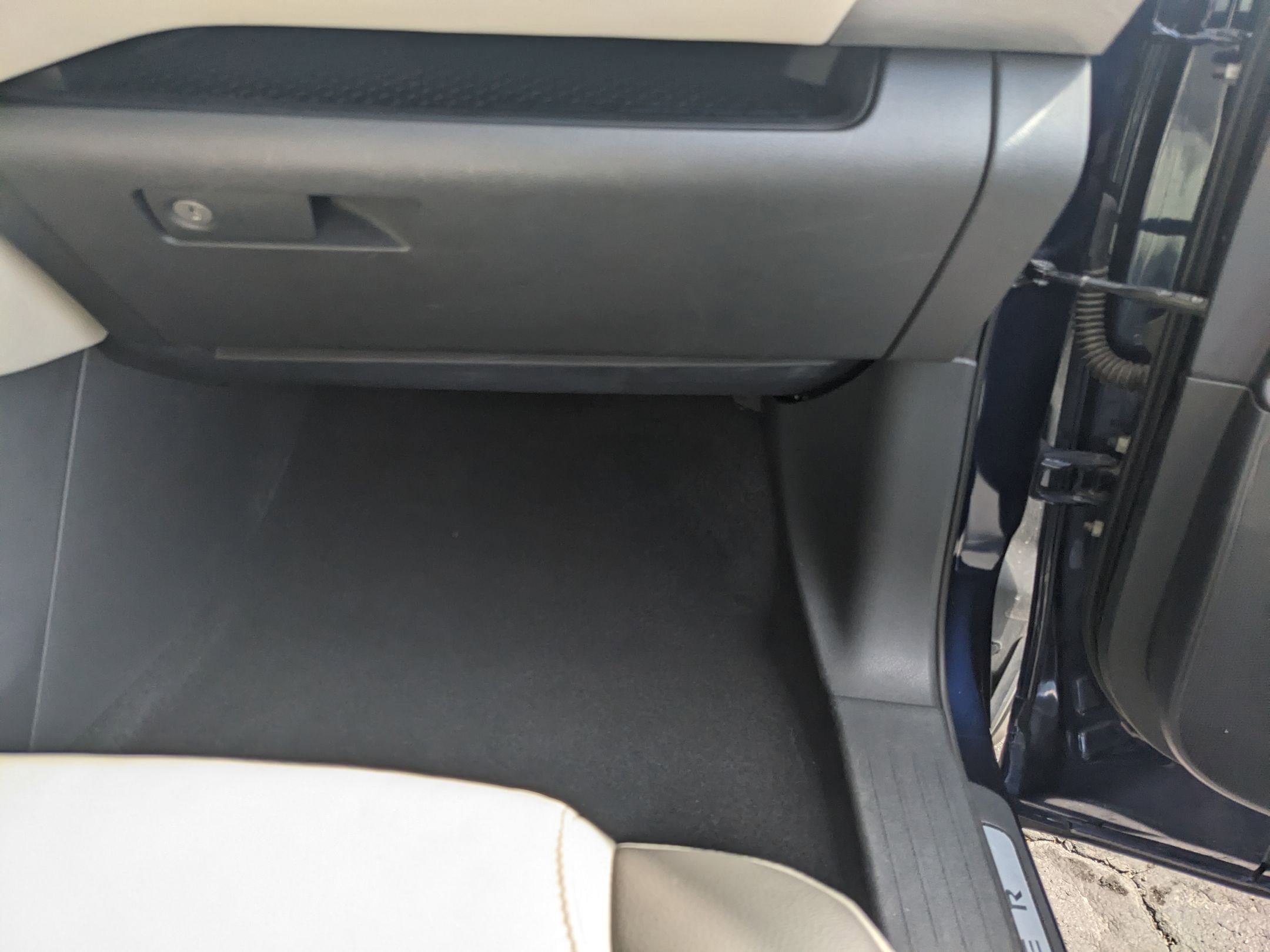 2022 Nissan Pathfinder Platinum photo 15