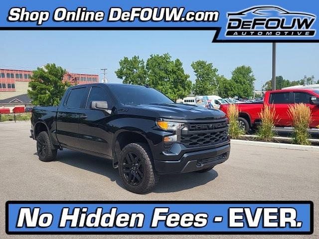 2022 Chevrolet Silverado 1500 Custom Trail Boss