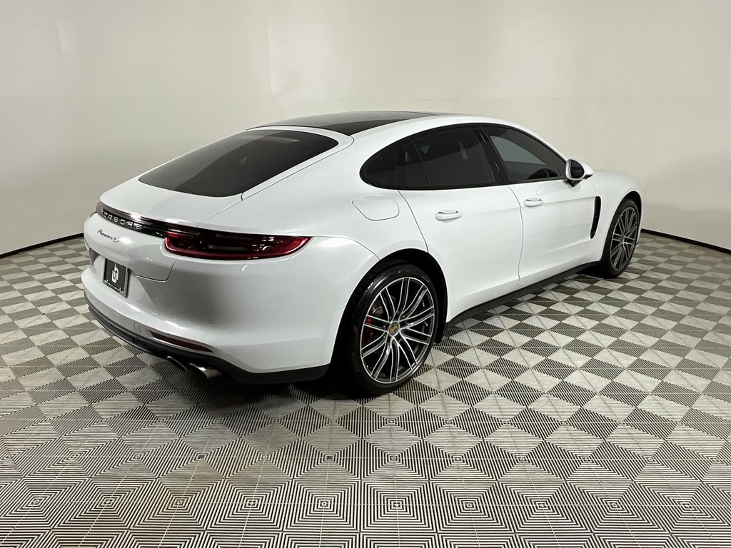 2017 Porsche Panamera 4S photo 4
