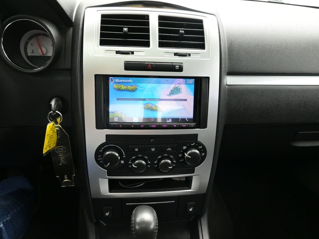 2008 Dodge Charger R/T photo 13