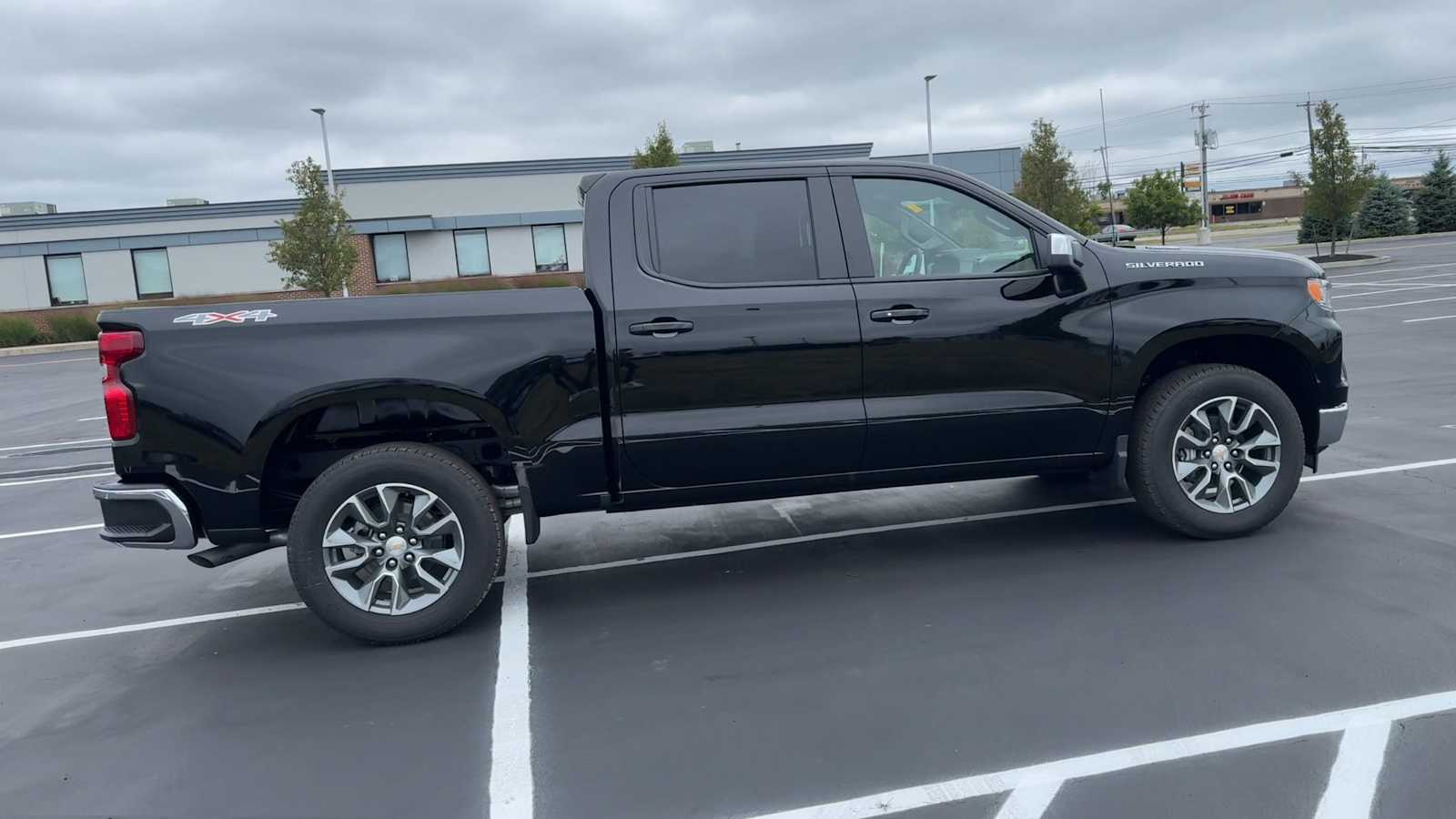 2026 Chevrolet Silverado 1500 LT photo 8