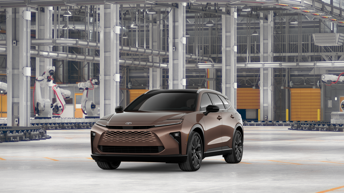 2026 Toyota Crown Signia Limited's photo