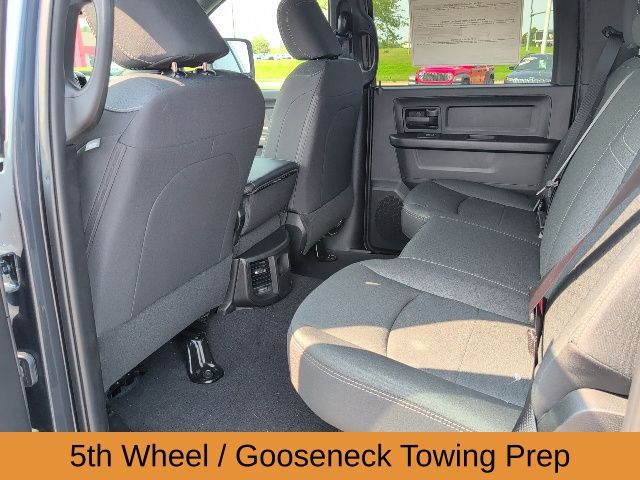 2026 Ram 2500 Tradesman photo 2
