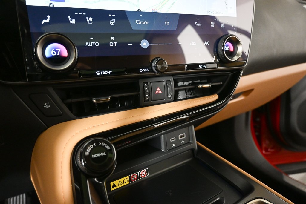 2024 Lexus NX 350 Luxury photo 13