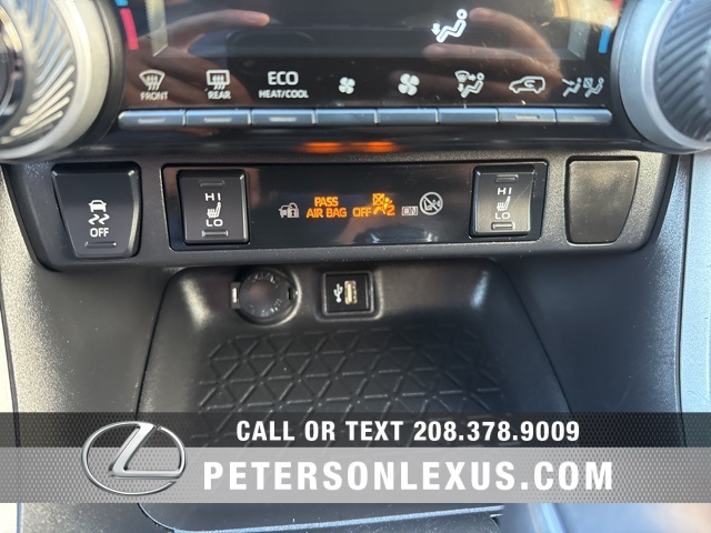 2024 Toyota RAV4 Hybrid SE photo 14