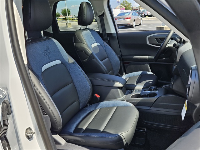 2025 Ford Bronco Sport Outer Banks photo 16