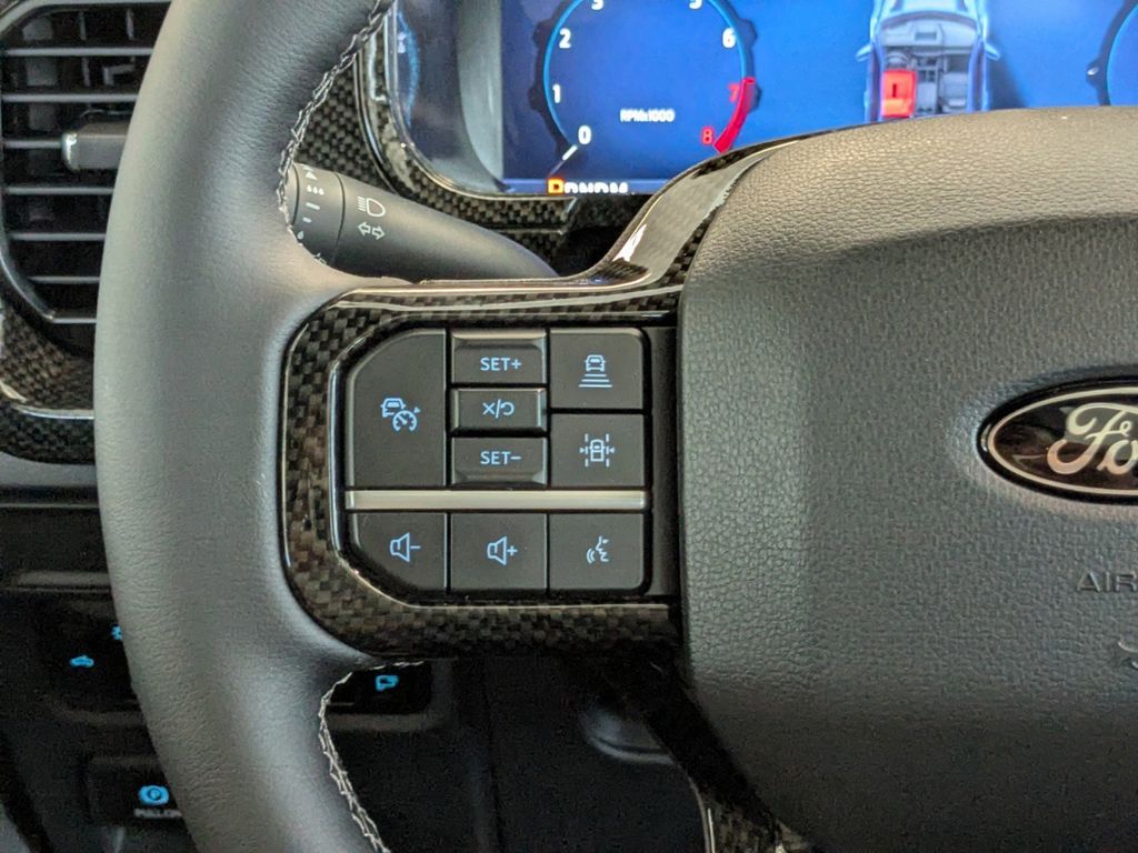 2025 Ford F-150 Lariat photo 21