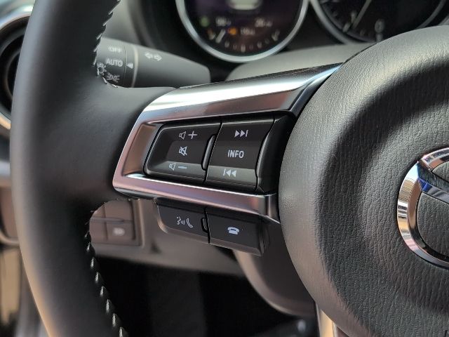 2025 Mazda MX-5 Miata Miata RF Grand Touring photo 15