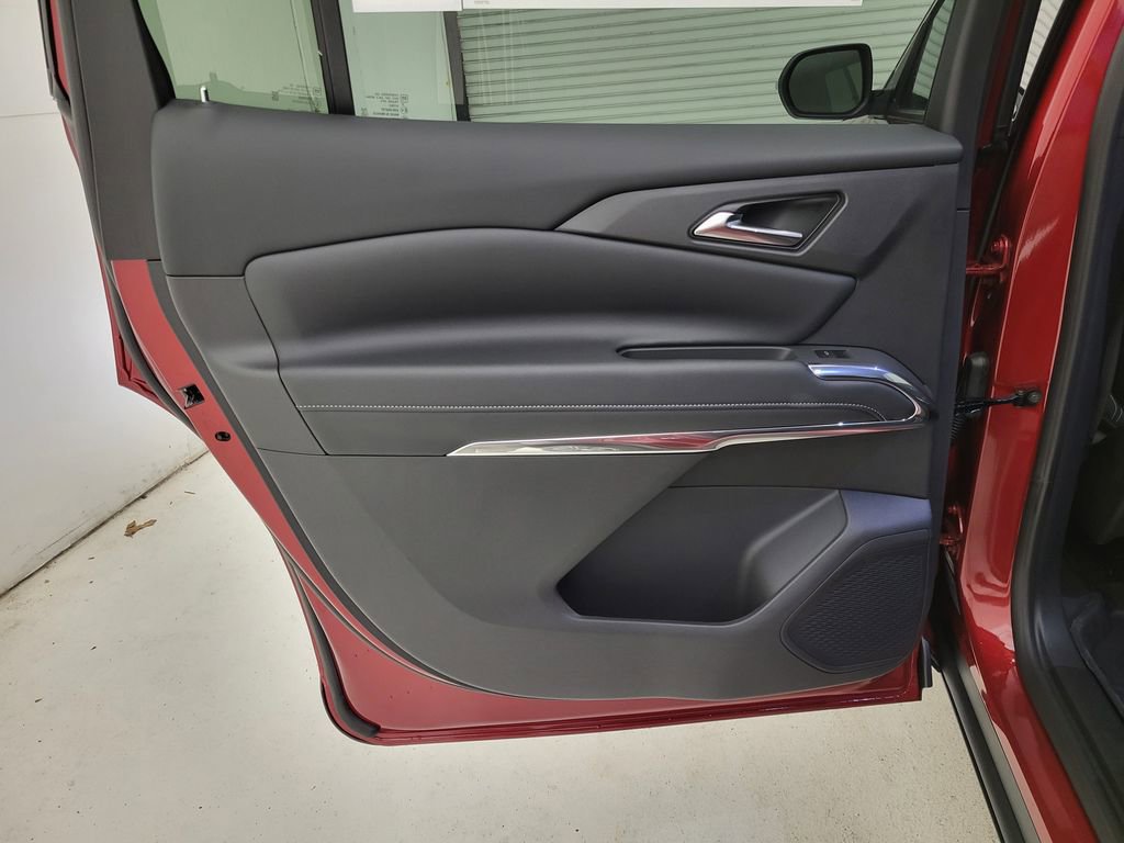 2026 Chevrolet Traverse photo 38