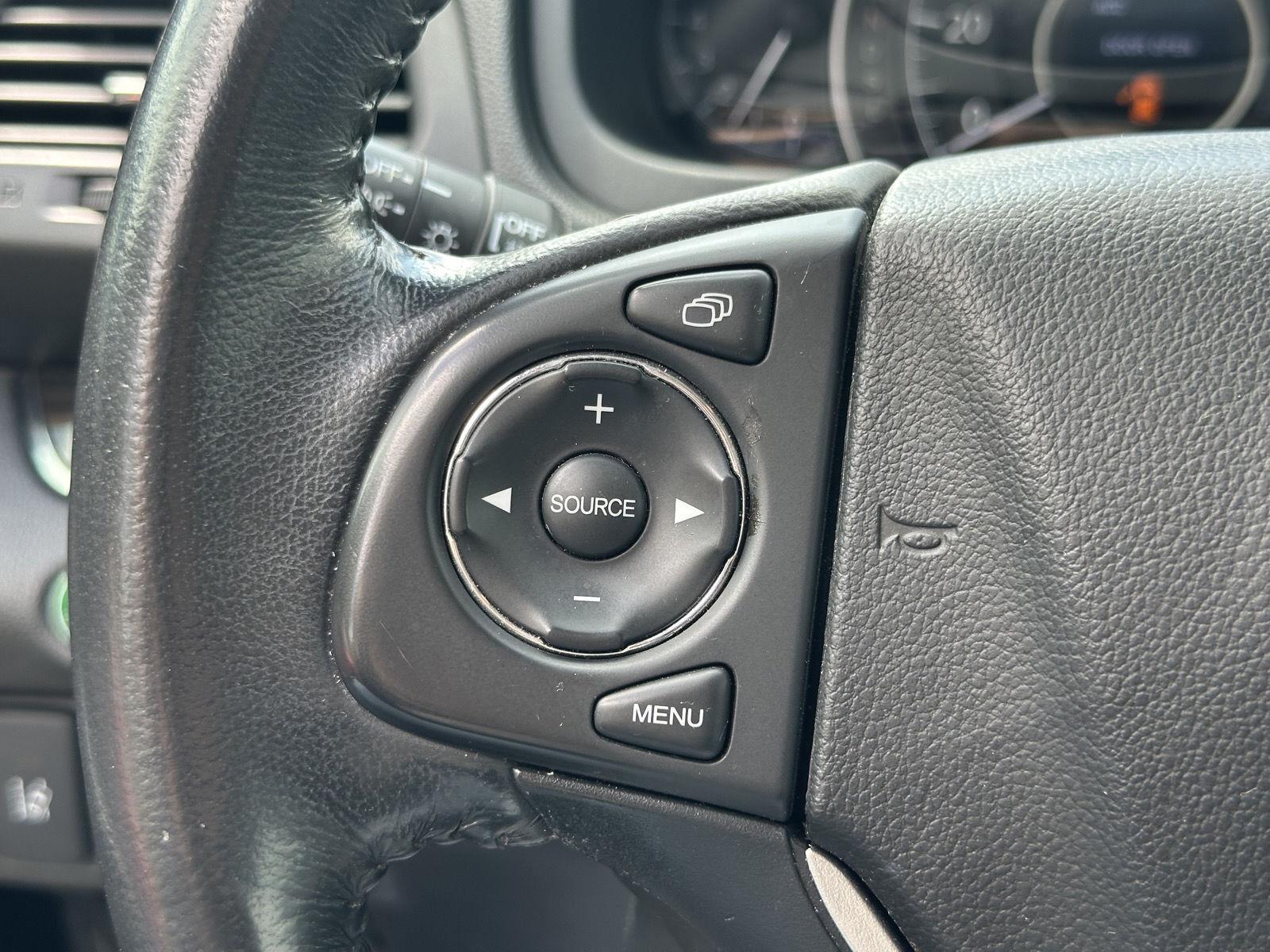 2016 Honda CR-V Touring photo 13