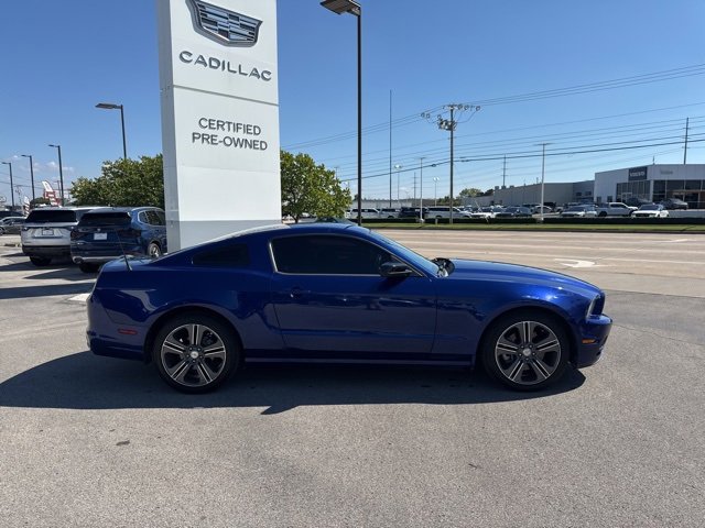 2014 Ford Mustang V6 Premium photo 4