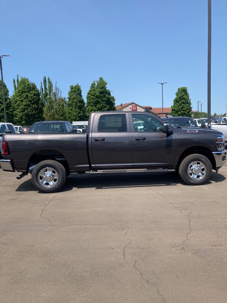 2025 Ram 2500 Tradesman photo 5
