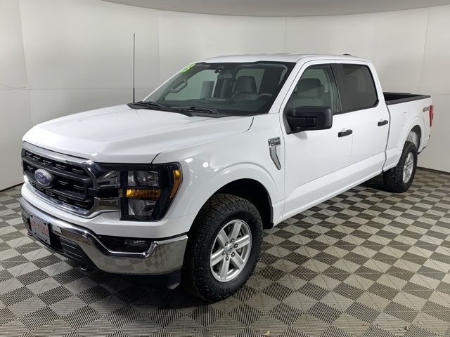 2023 Ford F-150 XLT photo 2