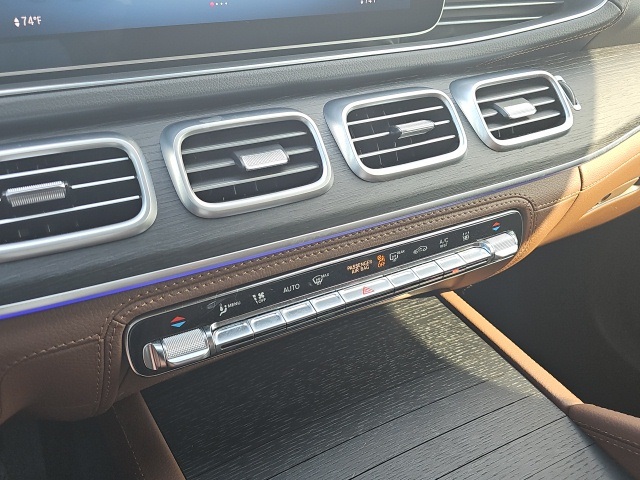 2025 Mercedes Benz GLE 450e 4MATIC photo 18