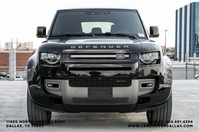2023 Land Rover Defender 110 X-Dynamic SE photo 3