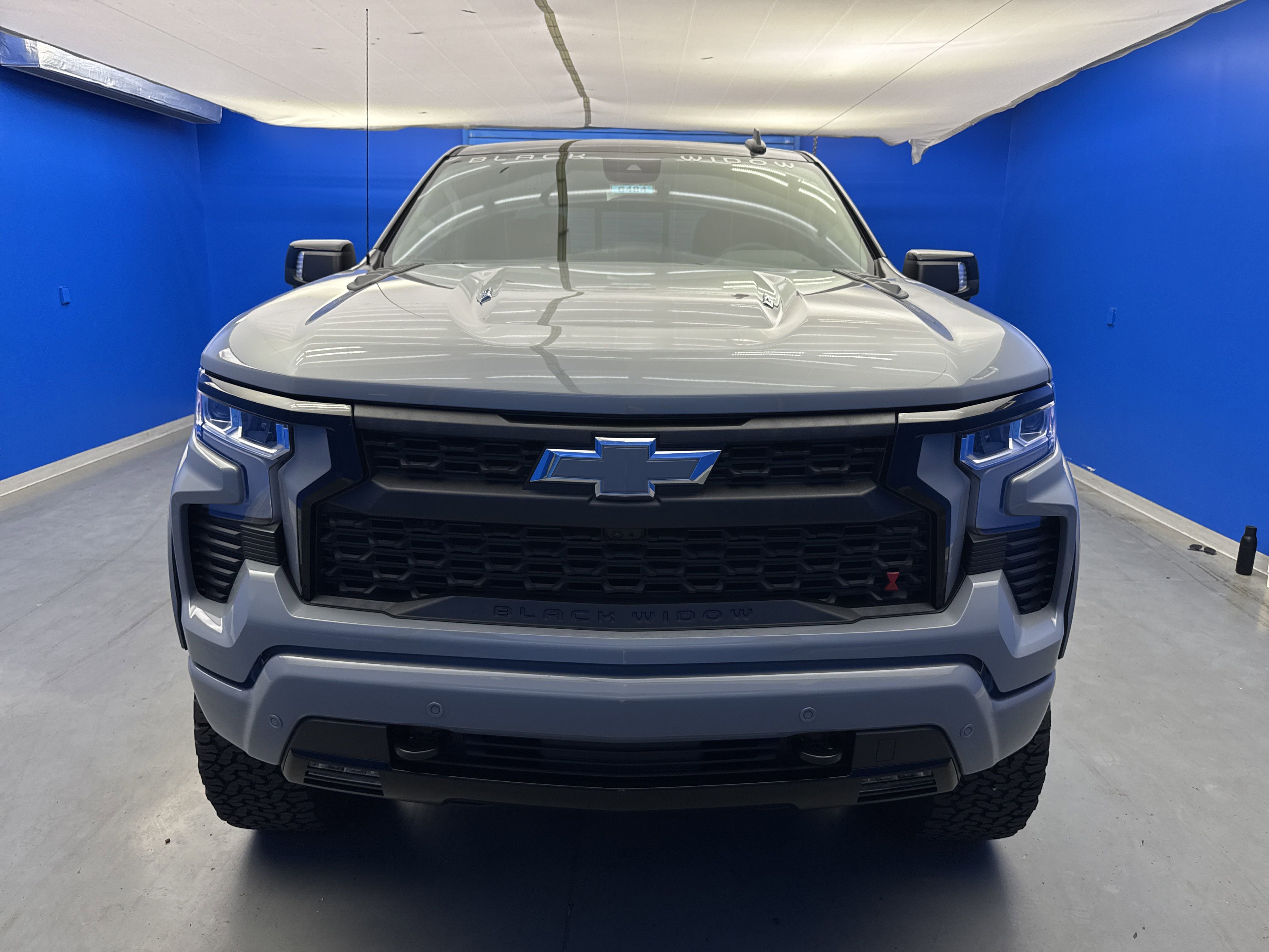 2025 Chevrolet Silverado 1500 RST photo 3