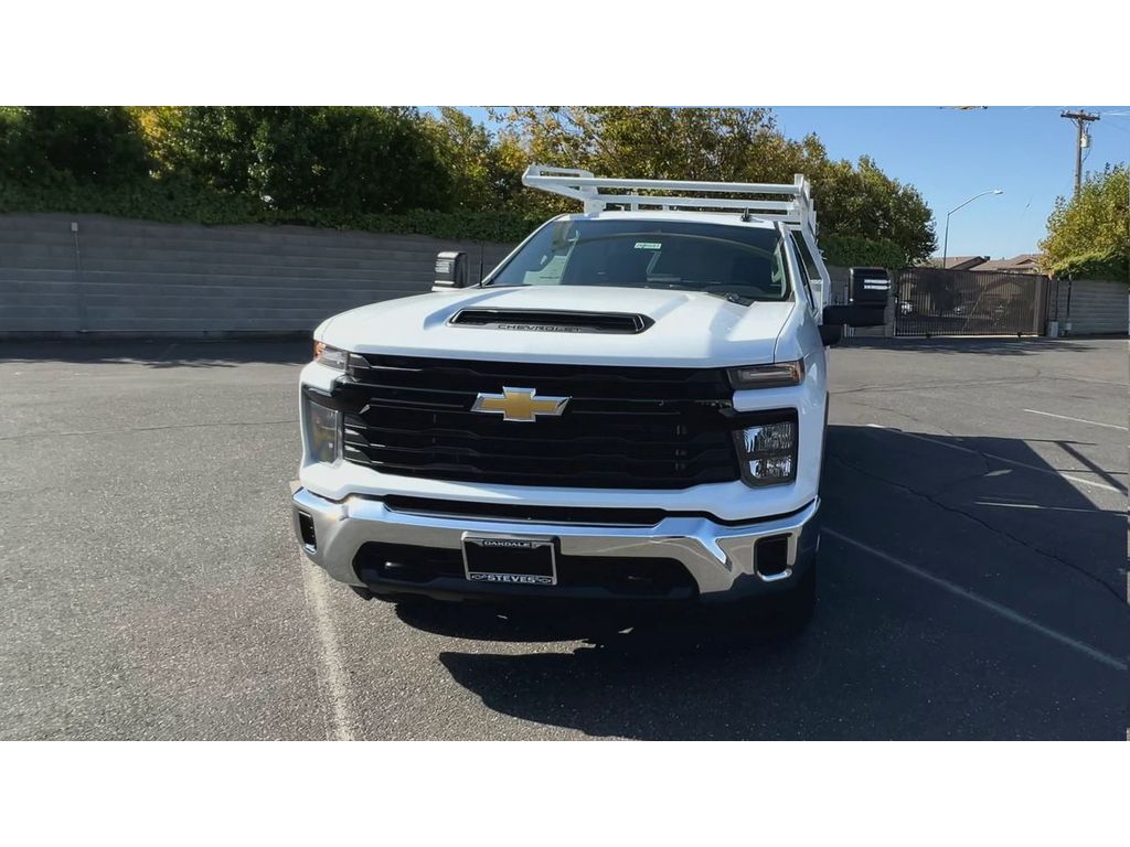 2026 Chevrolet Silverado 2500HD photo 4