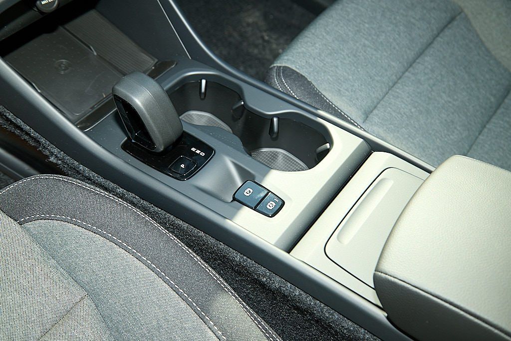 2026 VOLVO XC40 - Image 17