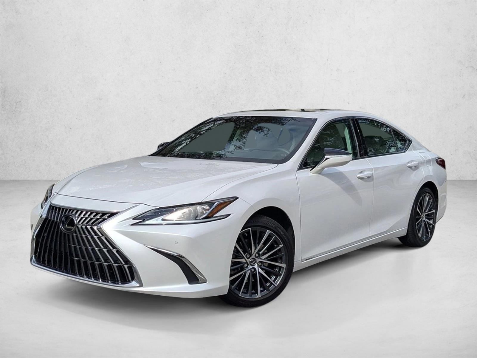 2023 Lexus ES 350's photo