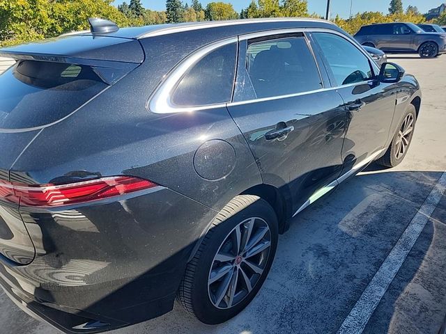 2023 Jaguar F-PACE P250 S photo 4