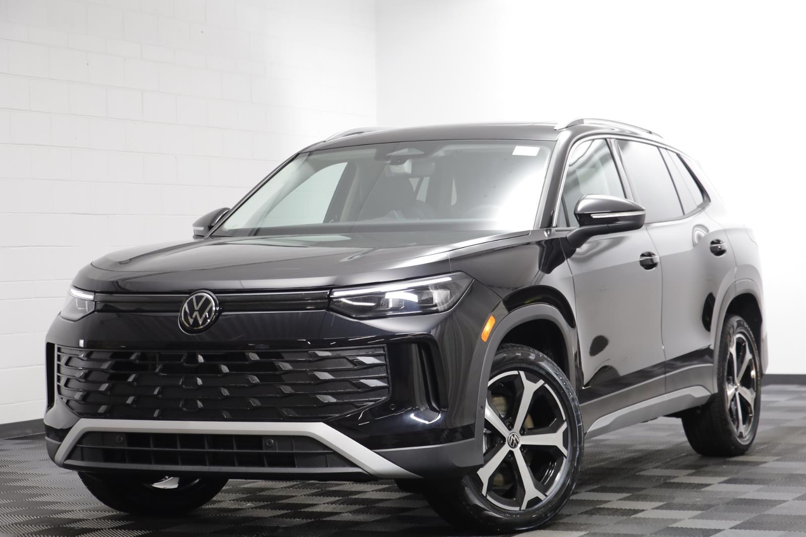 2026 Volkswagen Tiguan SE's photo