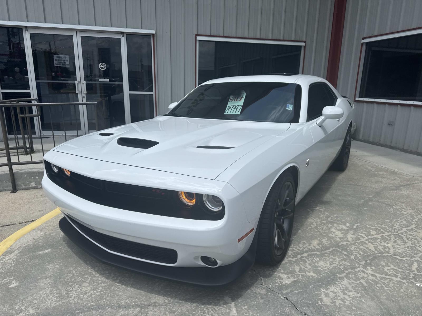 2023 Dodge Challenger R/T Scat Pack photo 2