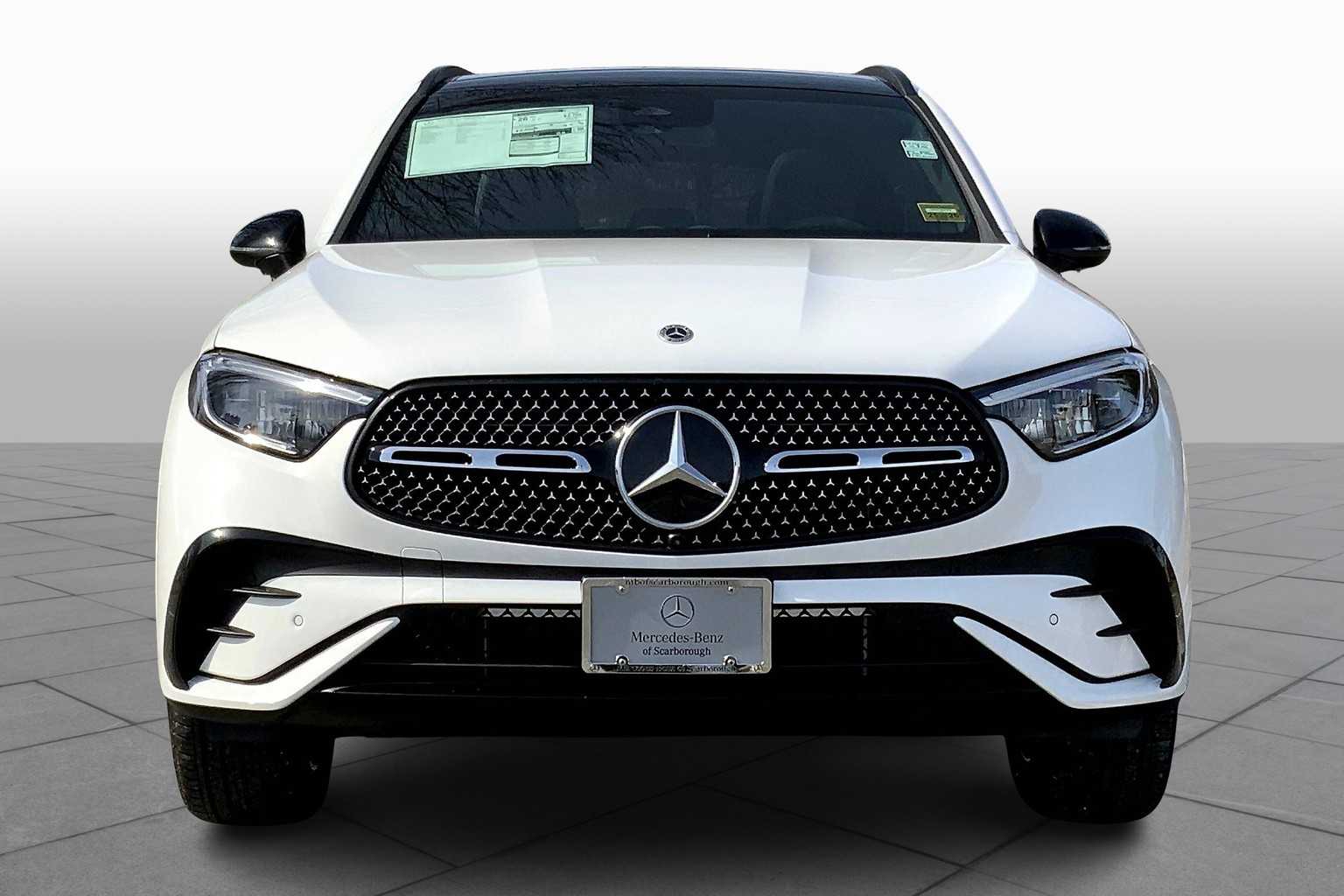 2025 Mercedes Benz GLC 300 4MATIC photo 3