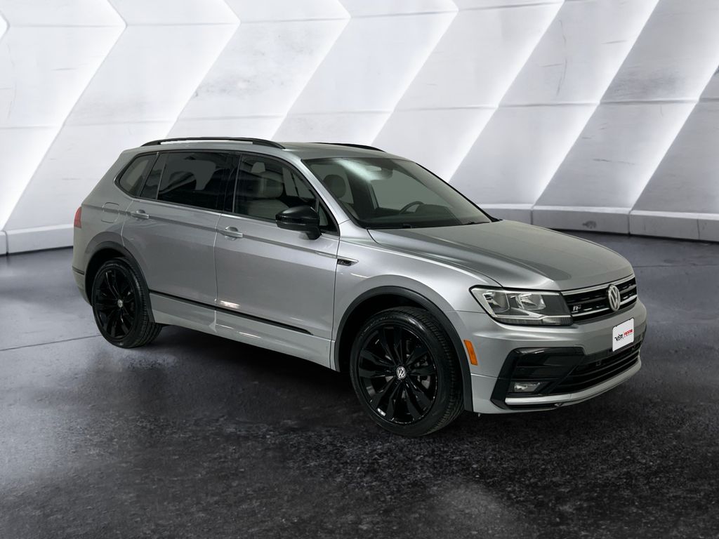 2021 Volkswagen Tiguan SE R-LINE BLACK's photo