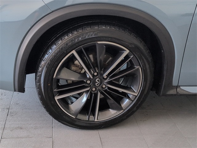2023 Infiniti QX55 Essential photo 5