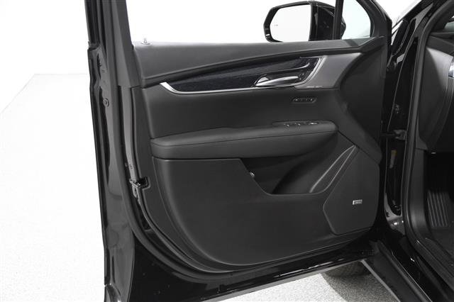 2025 Cadillac XT5 Premium Luxury photo 4