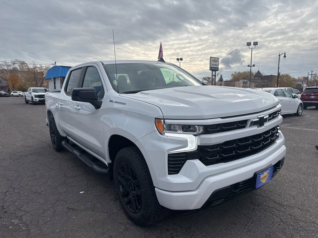 2026 Chevrolet Silverado 1500 RST photo 2