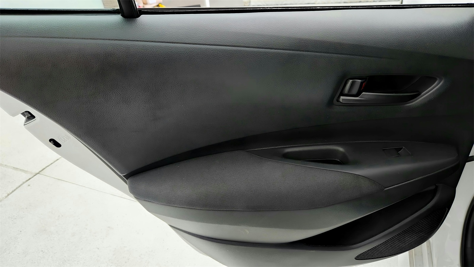 2024 Toyota Corolla LE photo 33