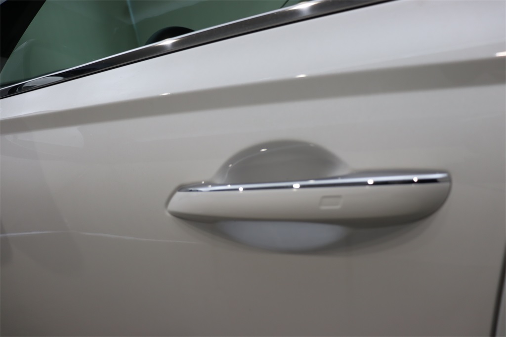 2026 Genesis GV70 2.5T Select photo 4